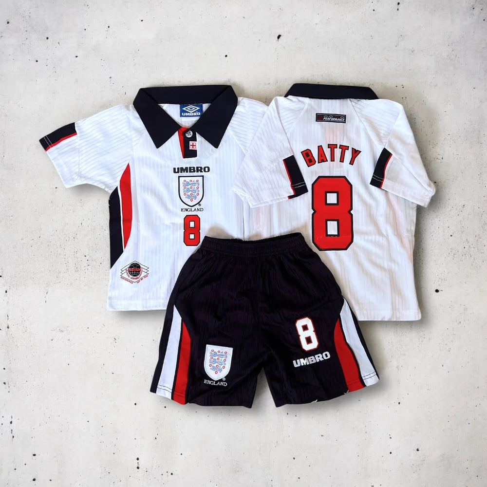 KIDS ENGLAND 98 x BATTY